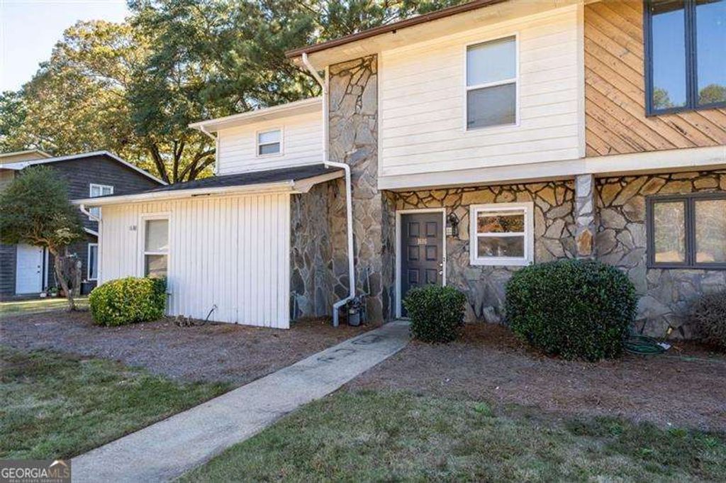 Photo of 1686 Wynndowne Trail SE, Smyrna, GA 30080 (MLS # 10669468)