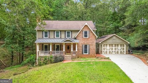 Photo of 1114 WIND HILL Lane SW, Marietta, GA 30064 (MLS # 10616437)