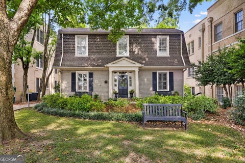 Photo of 2218 Peachtree Road NW, Atlanta, GA 30309 (MLS # 10869950)