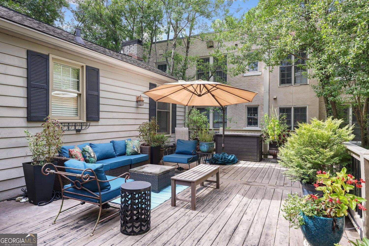 2218 Peachtree RD NW