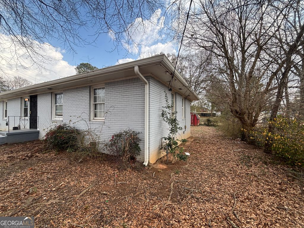 Photo of 1899 Austell Road SW, Marietta, GA 30008 (MLS # 10695162)