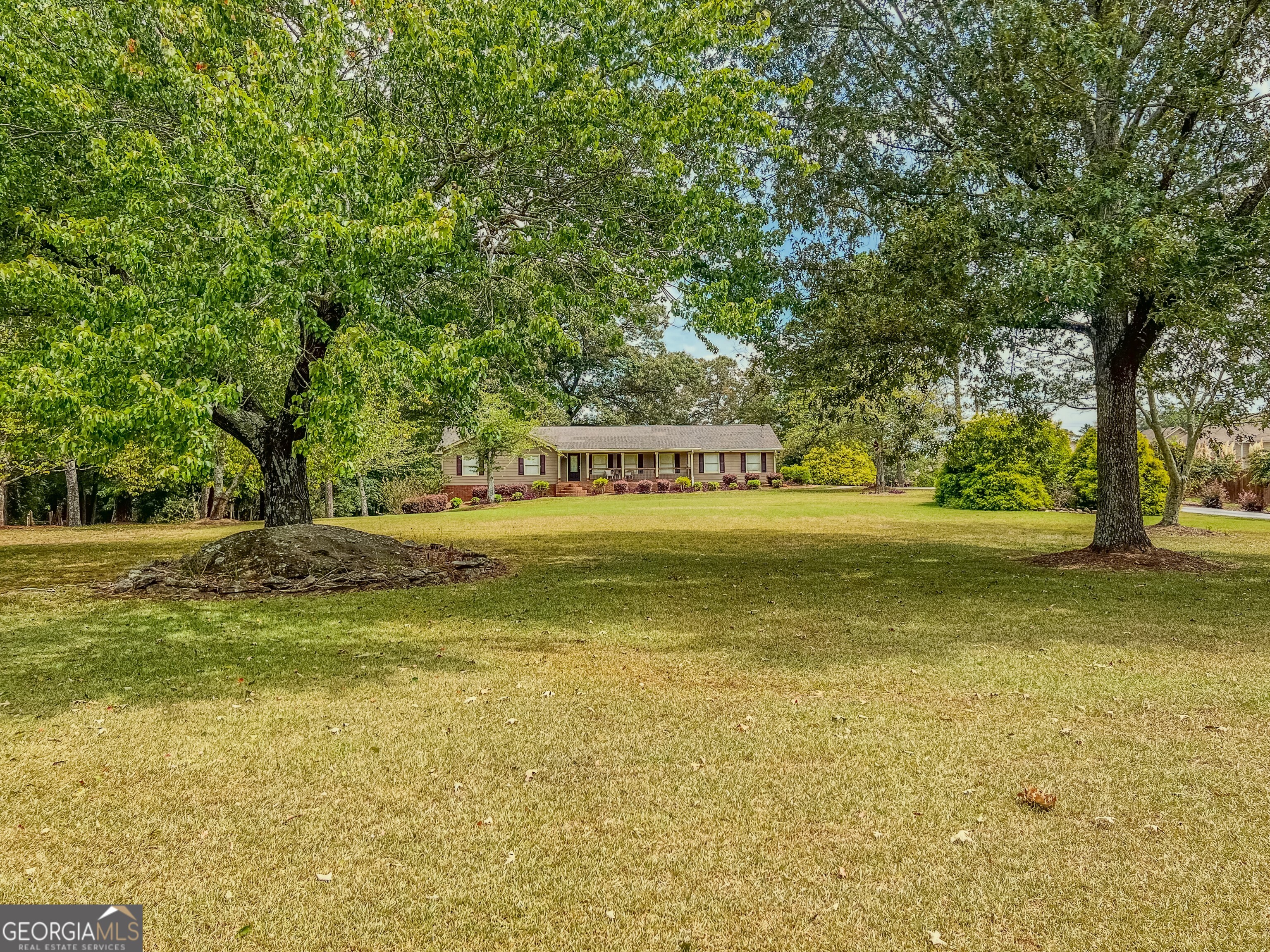 1152 Harbins RD