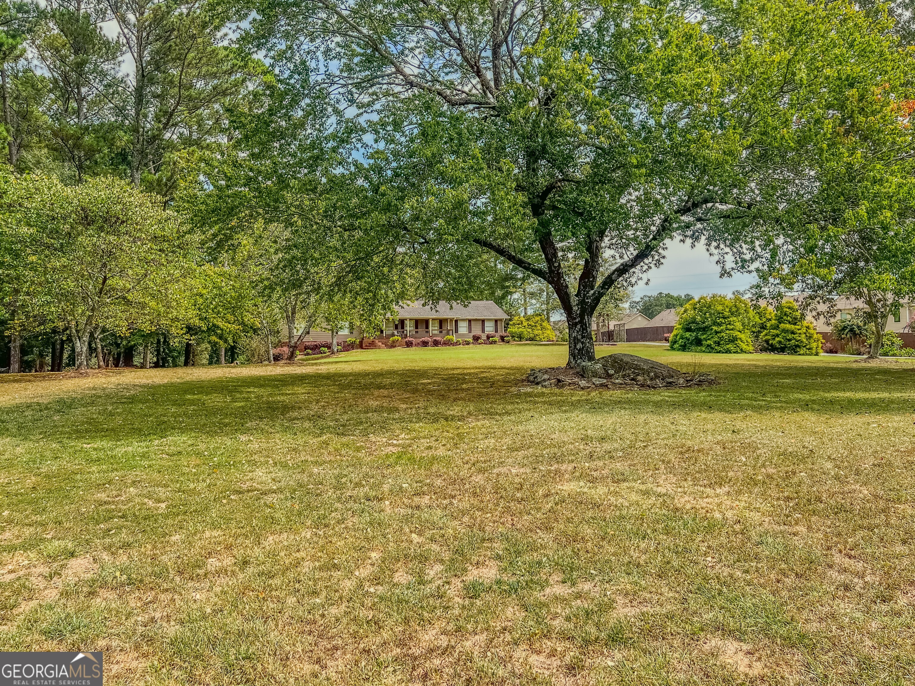1152 Harbins RD