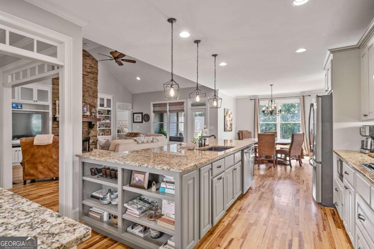 56 Cedar Gate LN