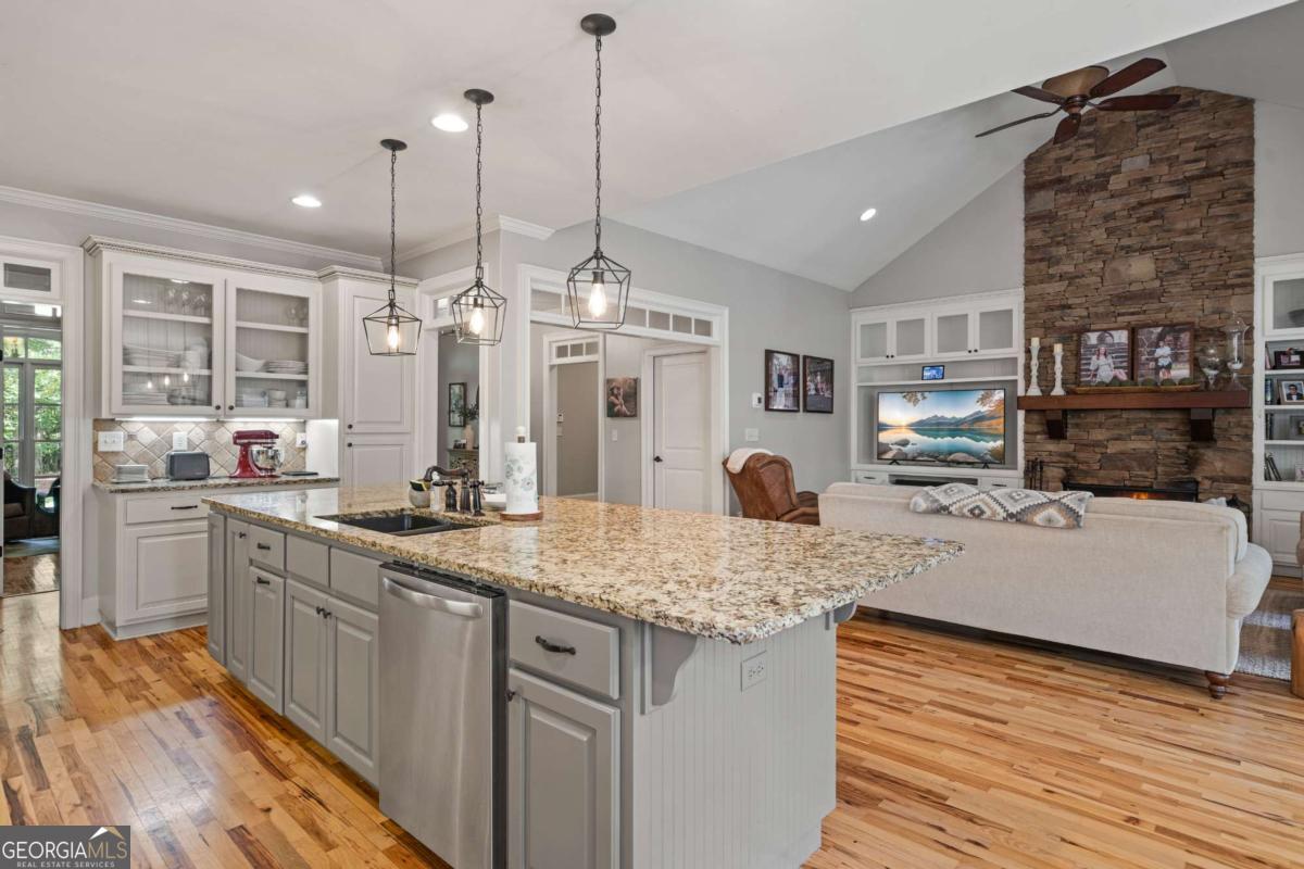 56 Cedar Gate LN