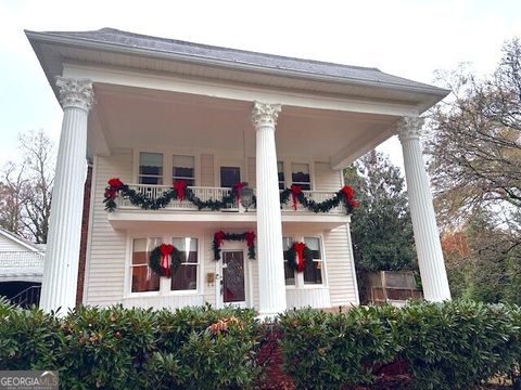 Photo of 1242 Star Drive NE, Brookhaven, GA 30319 (MLS # 10536371)