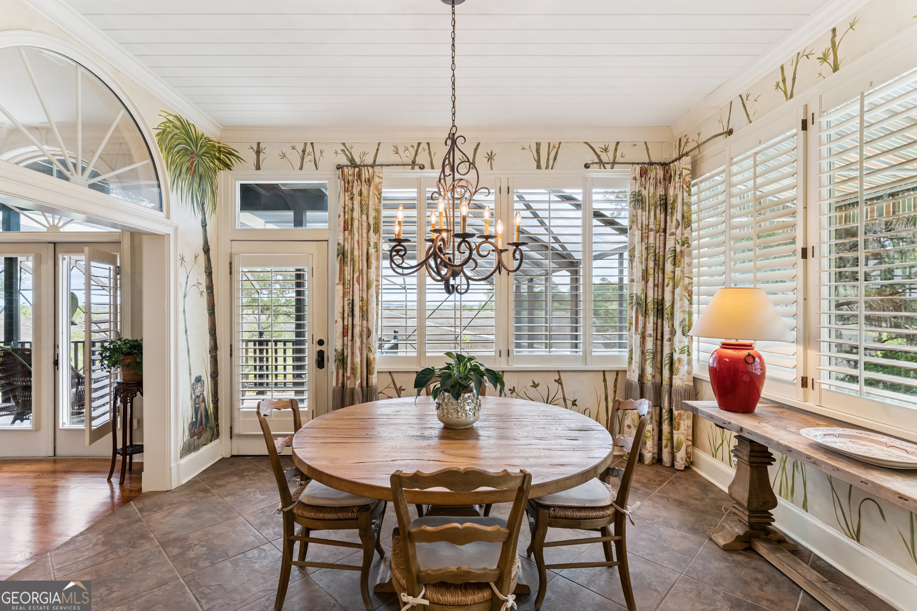 423 Mimosa DR