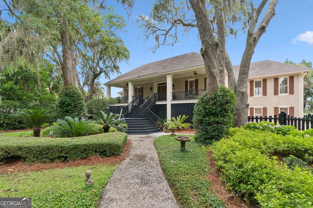 Photo of 423 Mimosa Drive, Saint Simons Island, GA 31522 (MLS # 10818758)