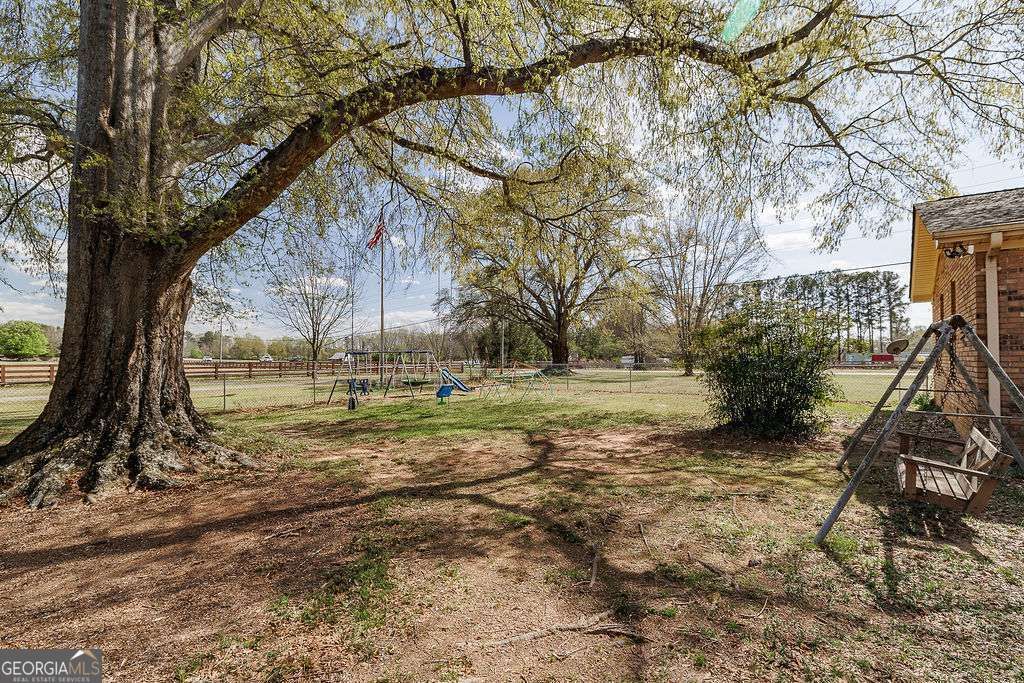 listing image 40