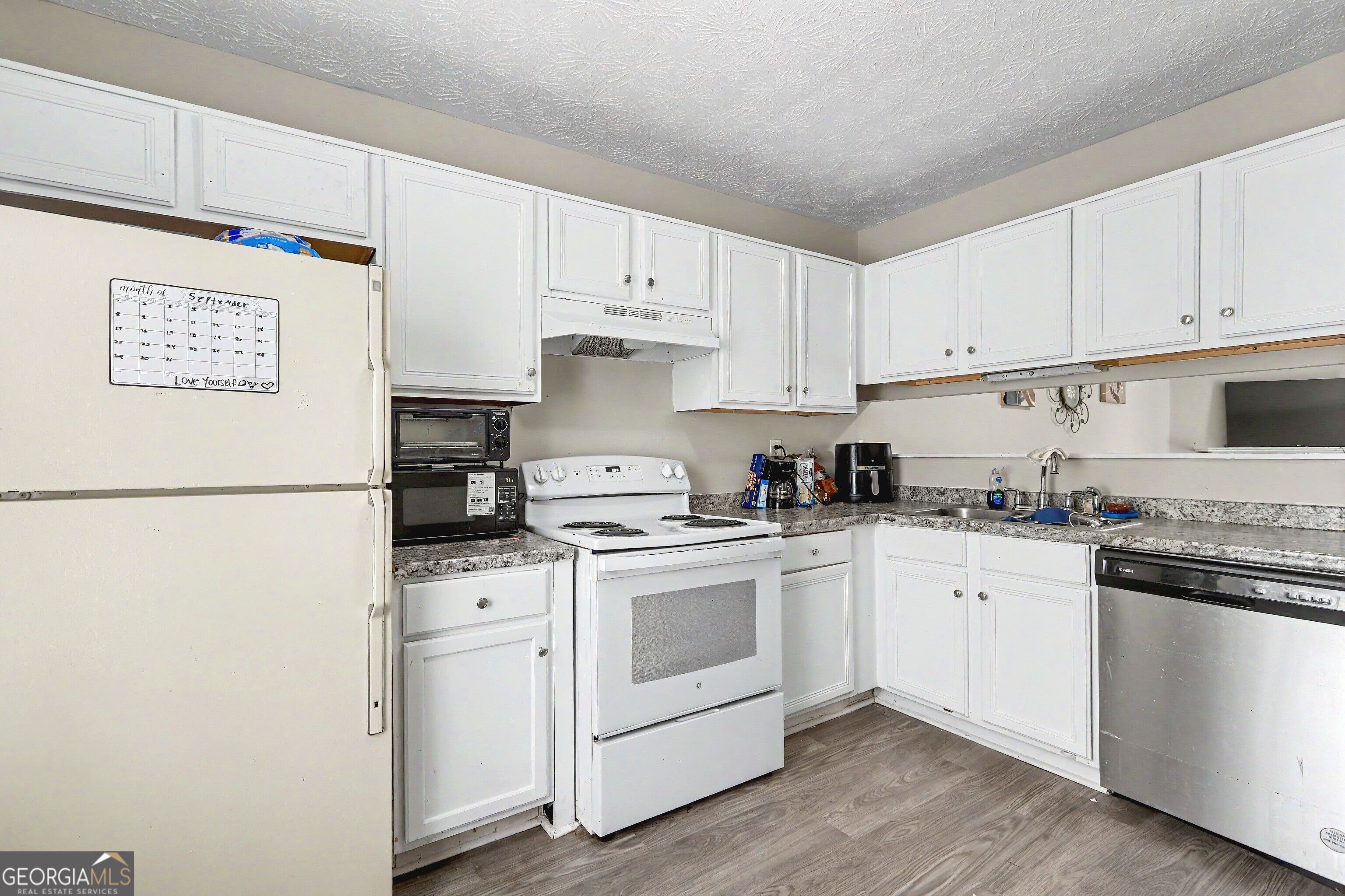 3189 Kingswood GLN