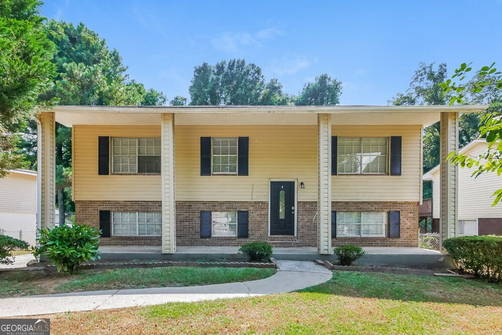 Photo of 4522 Doral Drive SW, Atlanta, GA 30331 (MLS # 10755630)