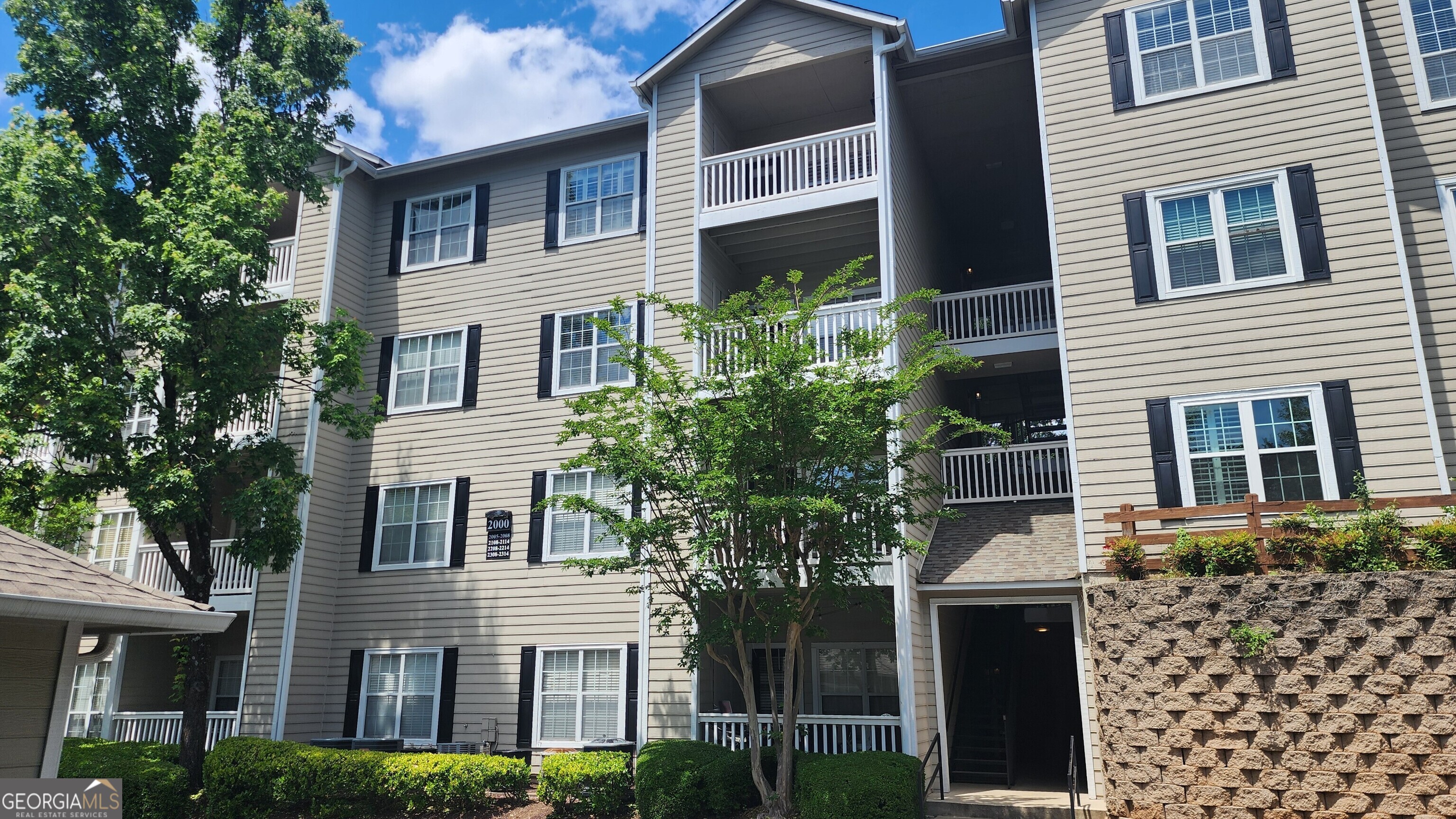 1250 Parkwood CIR SE UNIT 2112
