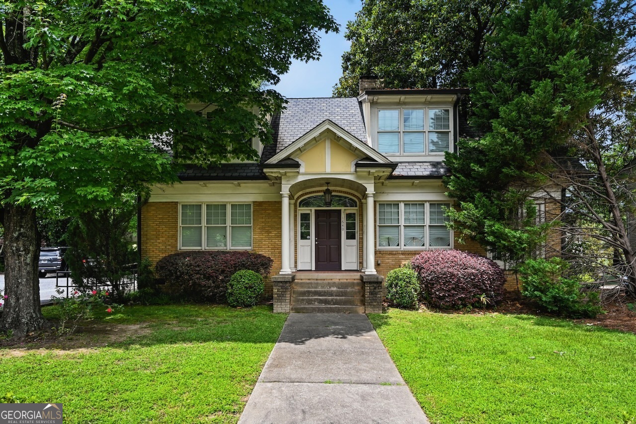 1640 Piedmont Ave NE is a prime property in the nexus of Piedmont Heights, Ansley, Lenox Park and Morningside, offering 2,638 SF of flexible space on a 0.27-acre lot zoned R-LC-C, ideal for retail, medical, mixed-use, or multifamily development. Built in 1925, the building blends historic charm with modern potential and sits in a high-traffic, high-income corridor just minutes from Midtown. Buyers can also acquire the neighboring 1624 Piedmont Ave to double the footprint-perfect for a multi-tenant concept, expanded office space, or residential infill. Surrounded by strong comps and ongoing growth in the corridor, this is a rare opportunity to secure a versatile property with exceptional visibility, walkability, and long-term upside.