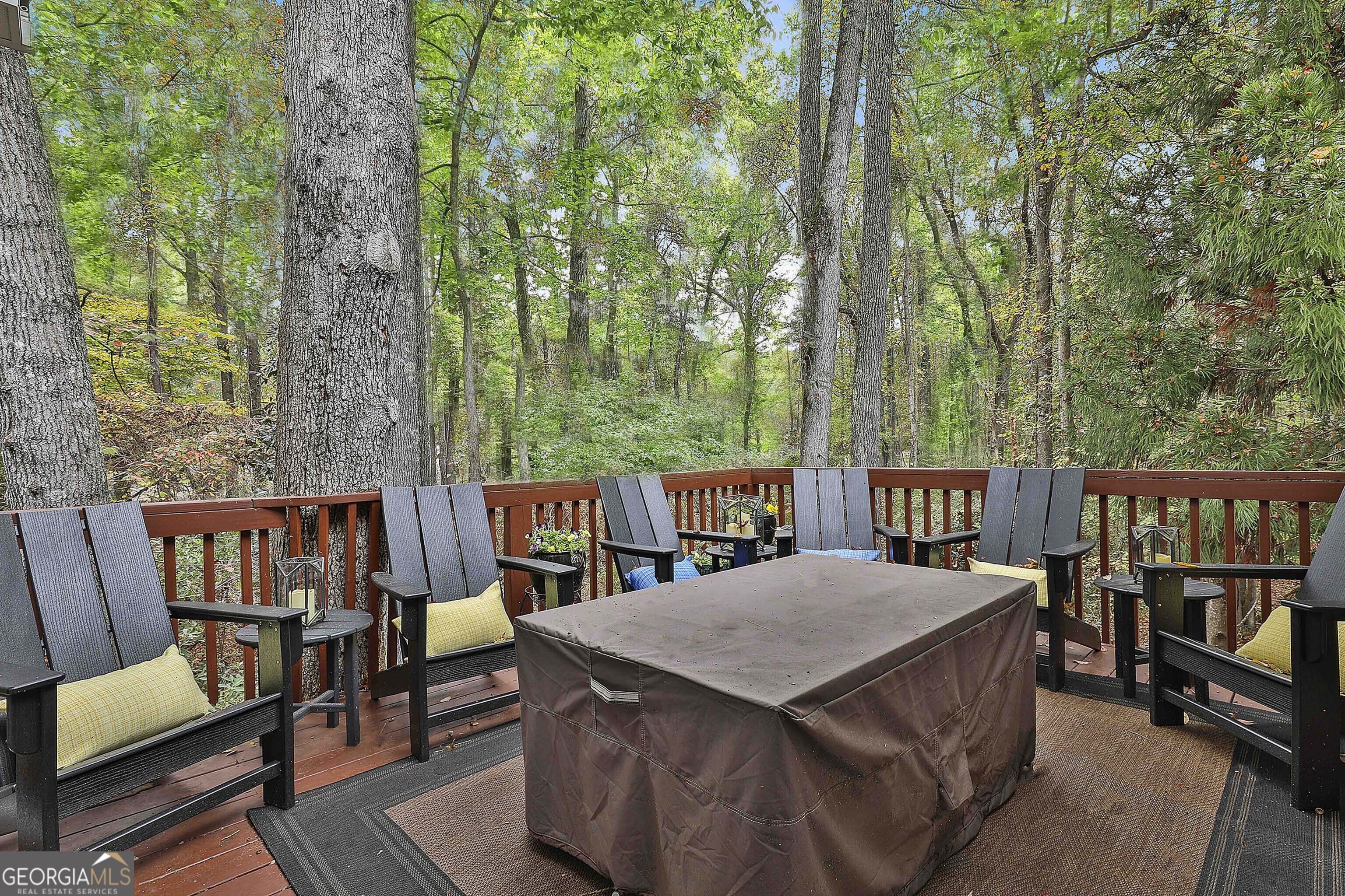 Peachtree City, Georgia 30269, United States, 4 Bedrooms Bedrooms, ,5 BathroomsBathrooms,Residential,Active,13760