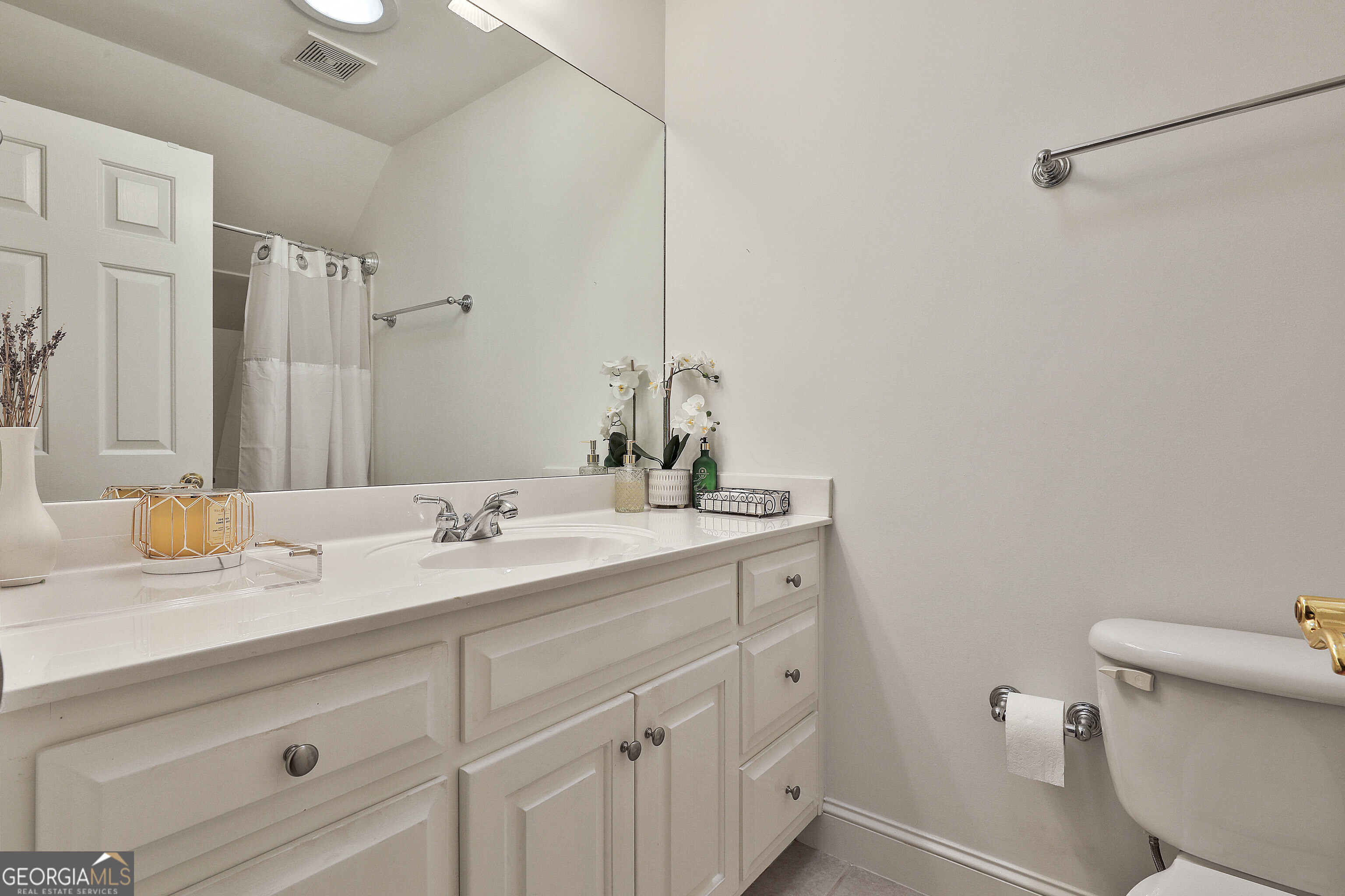 Peachtree City, Georgia 30269, United States, 4 Bedrooms Bedrooms, ,5 BathroomsBathrooms,Residential,Active,13760