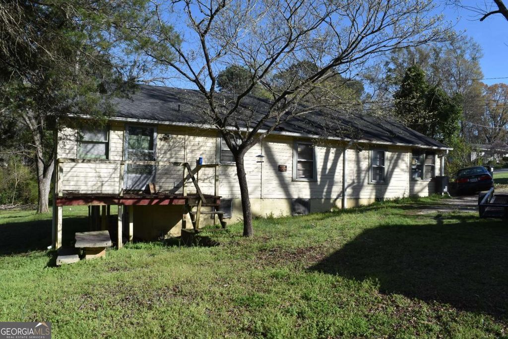 Photo of 129 Brady Street, Toccoa, GA 30577 (MLS # 10710445)