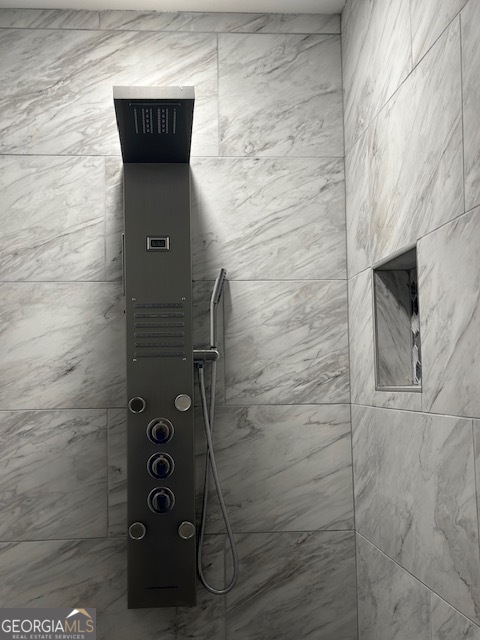 222 Taylor CIR UNIT B