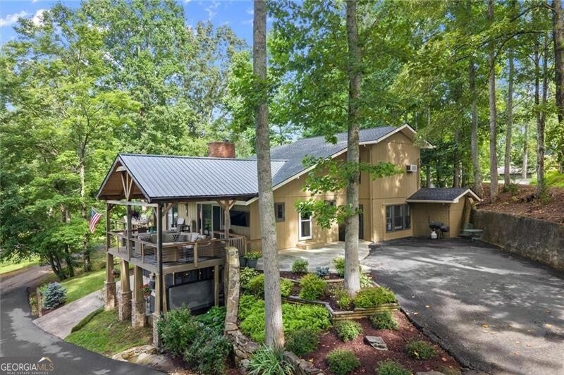 3755 Woods Creek DR