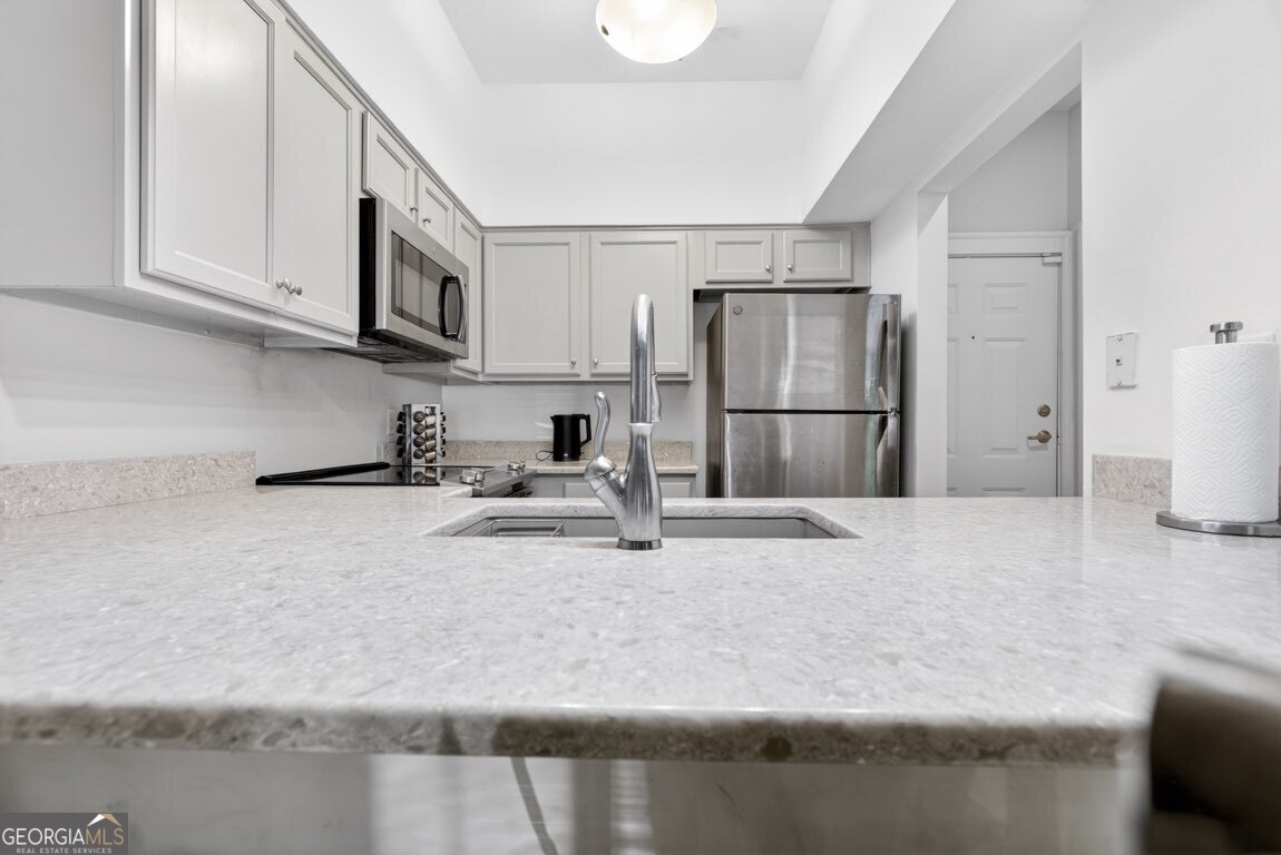 2855 Peachtree RD NE 109