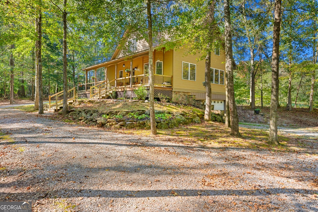 Photo of 752 Spring Creek Drive, Bowersville, GA 30516 (MLS # 10877625)
