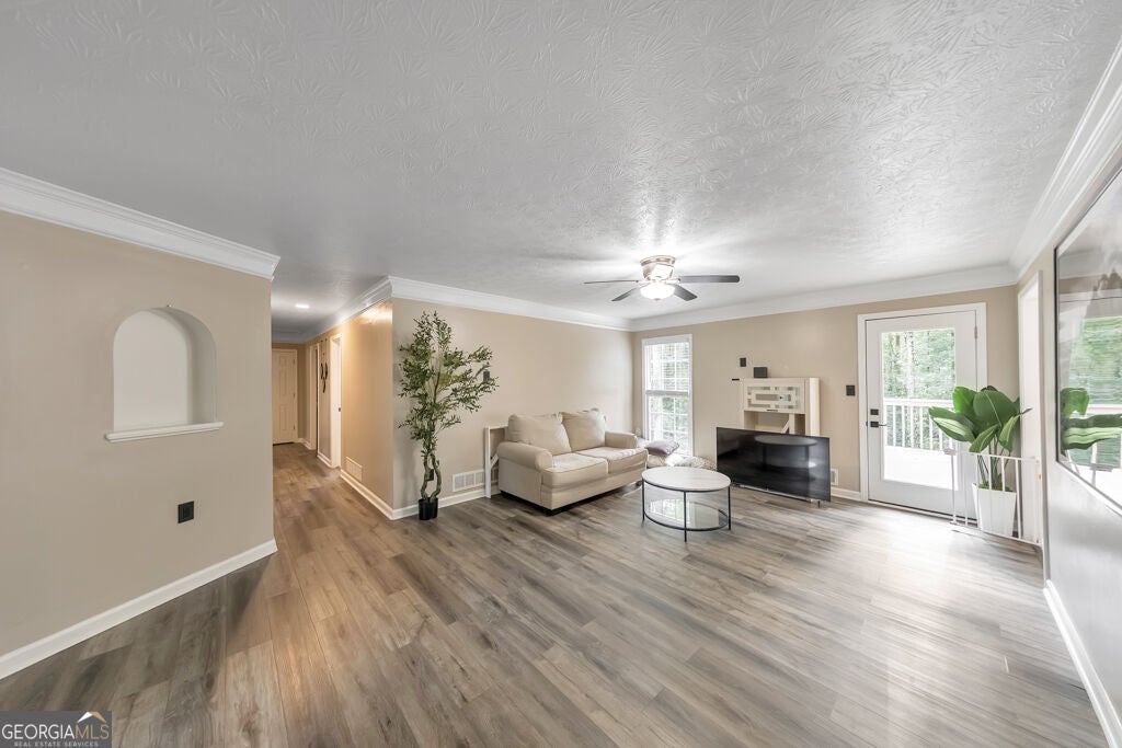 29 Indian Creek LN