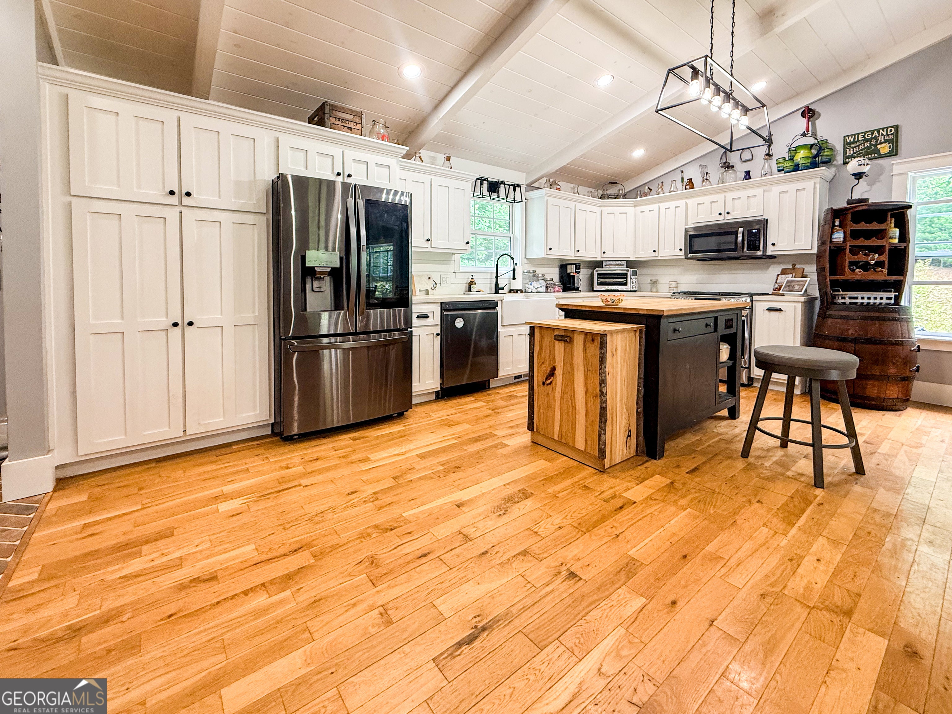 771 Burgess Gap RD