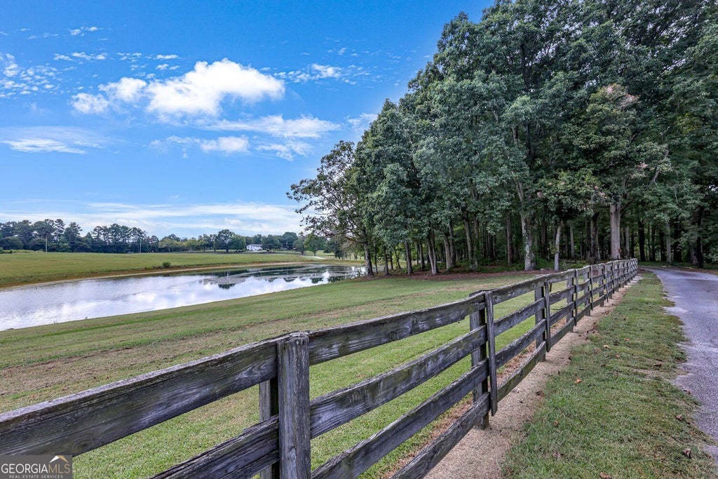 Photo of 1485 Temple Johnson Road, Loganville, GA 30052 (MLS # 10875485)
