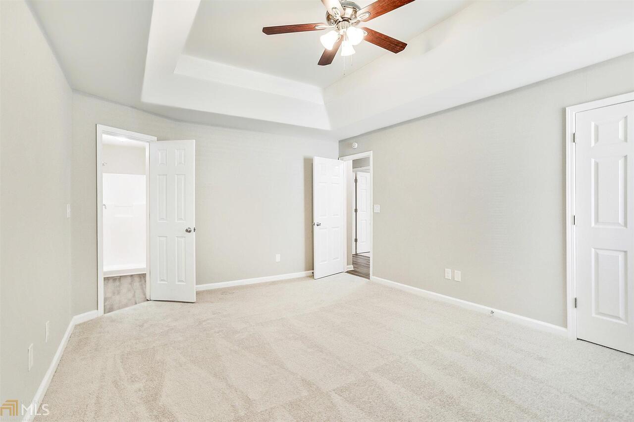 Lakeside Manor - Residential Lease