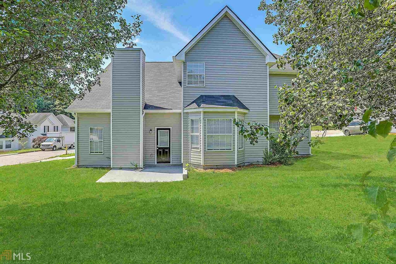 Lakeside Manor - Residential Lease