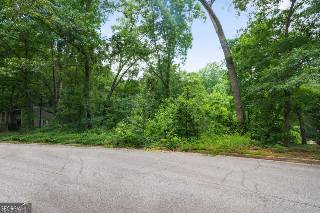 Photo of 6804 Brookwood Court, Douglasville, GA 30135 (MLS # 10800068)
