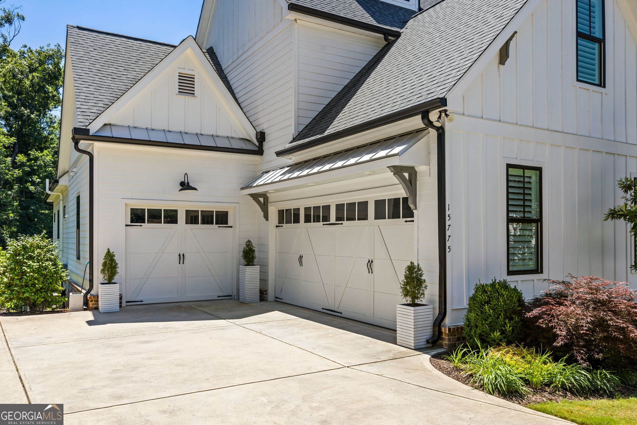 15775 Bon Endriot DR