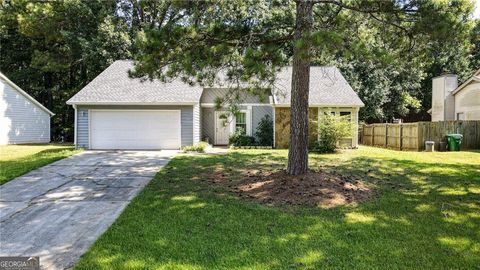 Photo of 4938 Terrace Green Trace, Stone Mountain, GA 30088 (MLS # 10607164)