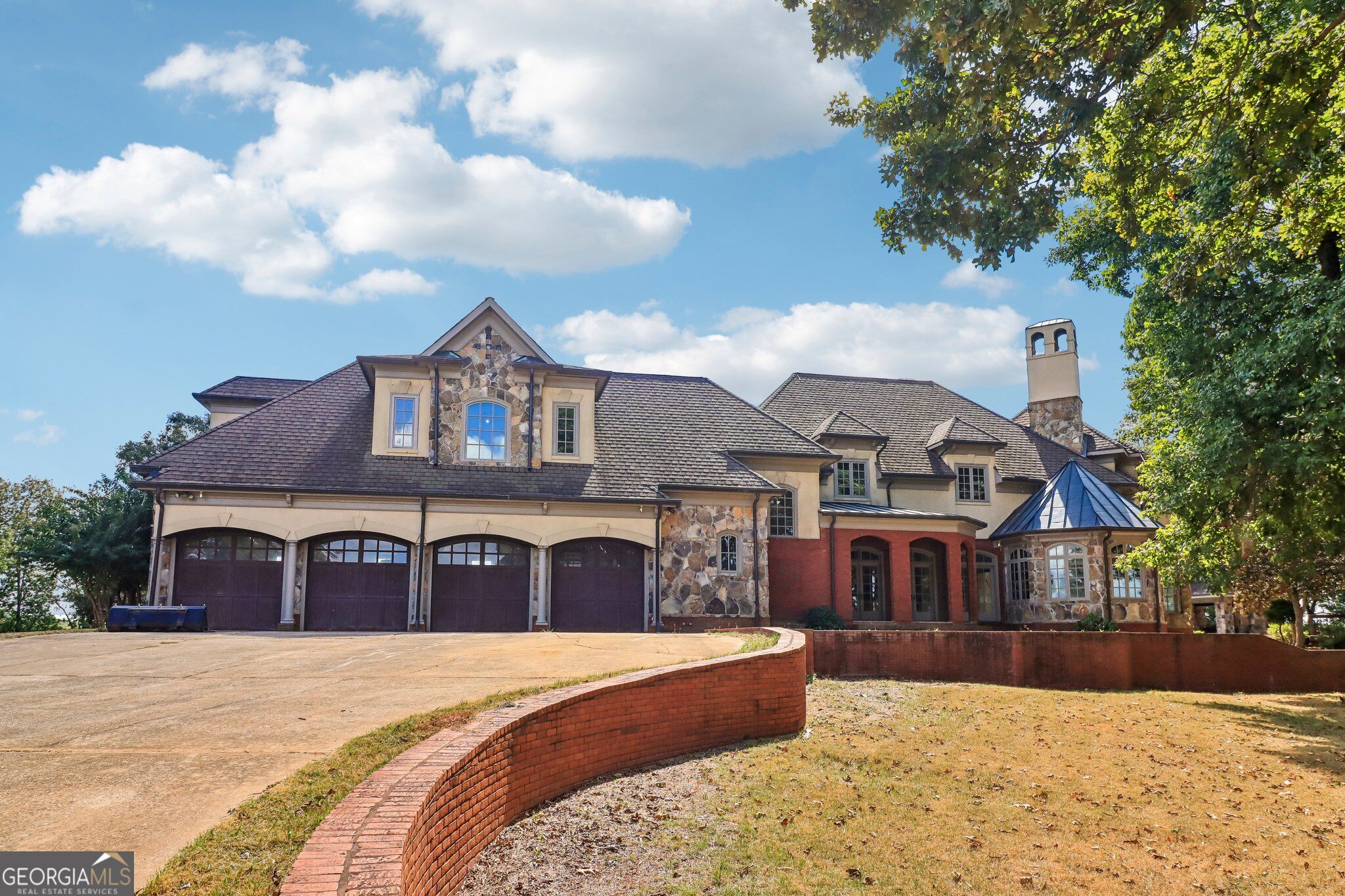 540 Alexander RD