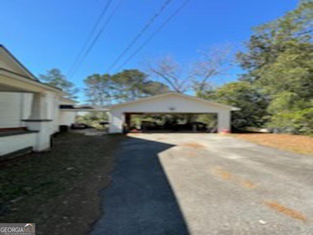 822 9th AVE