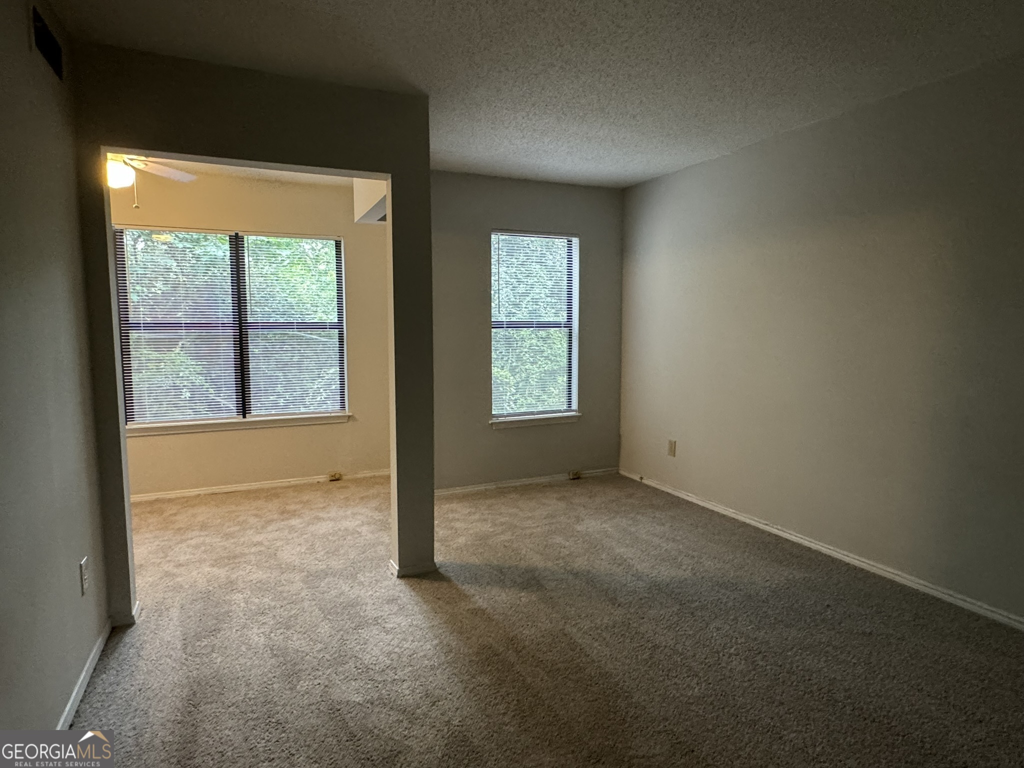 Atlanta, Georgia 30350, United States, 1 Bedroom Bedrooms, ,1 BathroomBathrooms,Residential,Active,55941