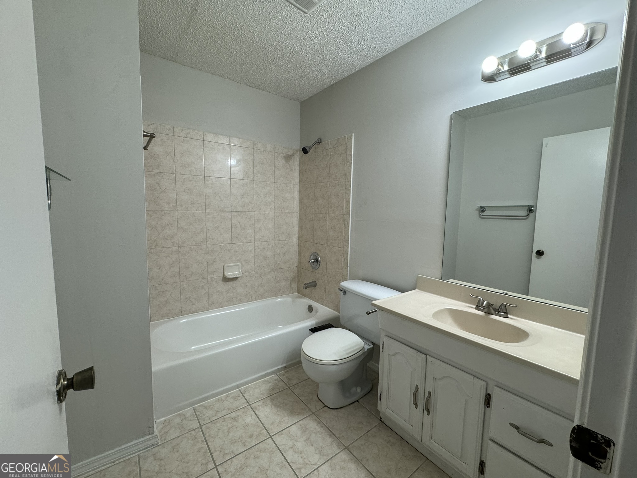 Atlanta, Georgia 30350, United States, 1 Bedroom Bedrooms, ,1 BathroomBathrooms,Residential,Active,55941