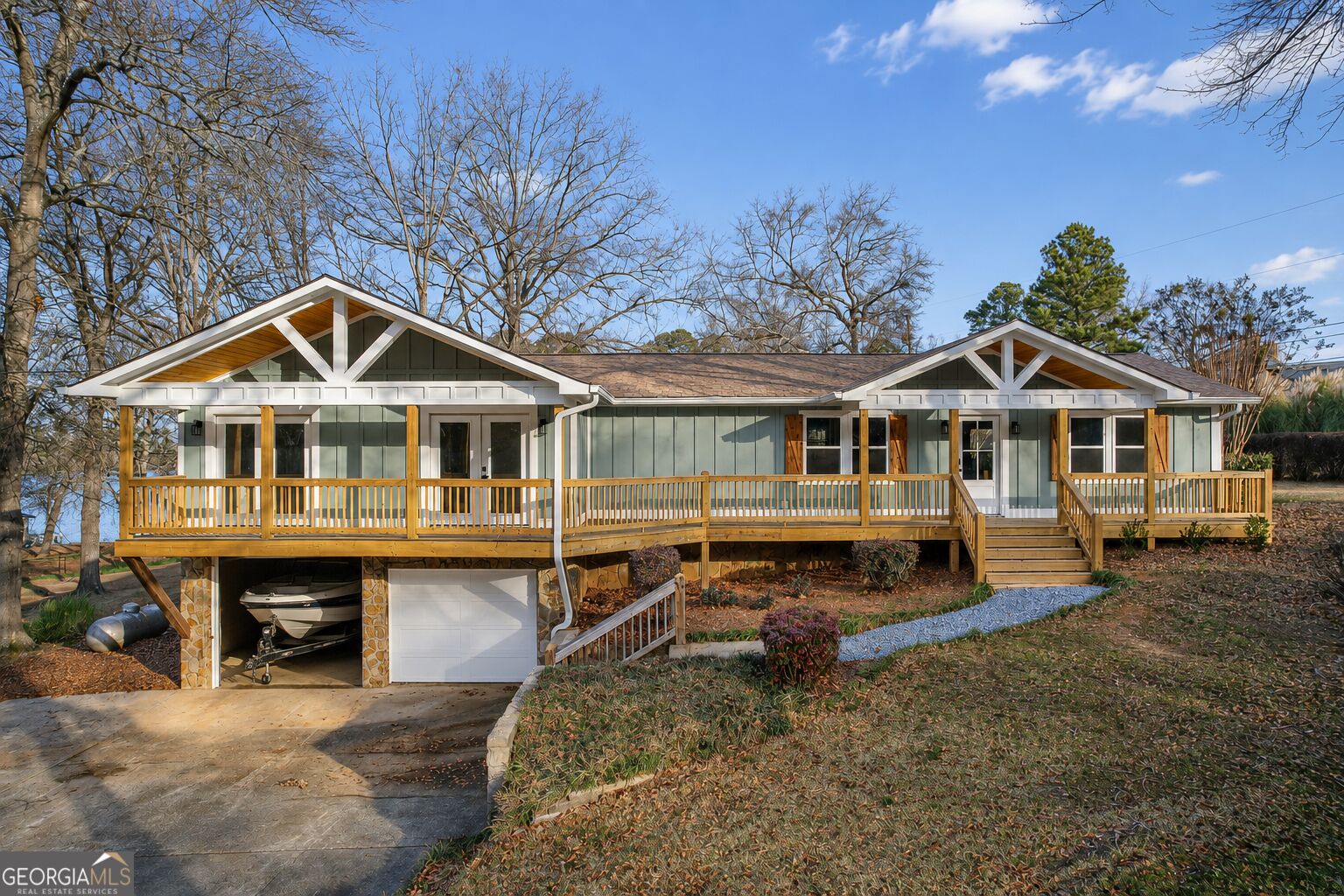 113 Admirality WAY