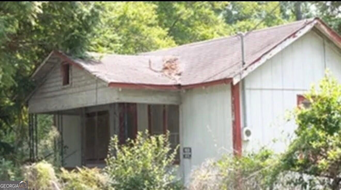 202 Effie ST