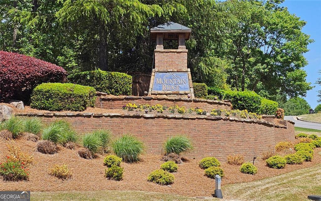 Mountain Ridge - Residential