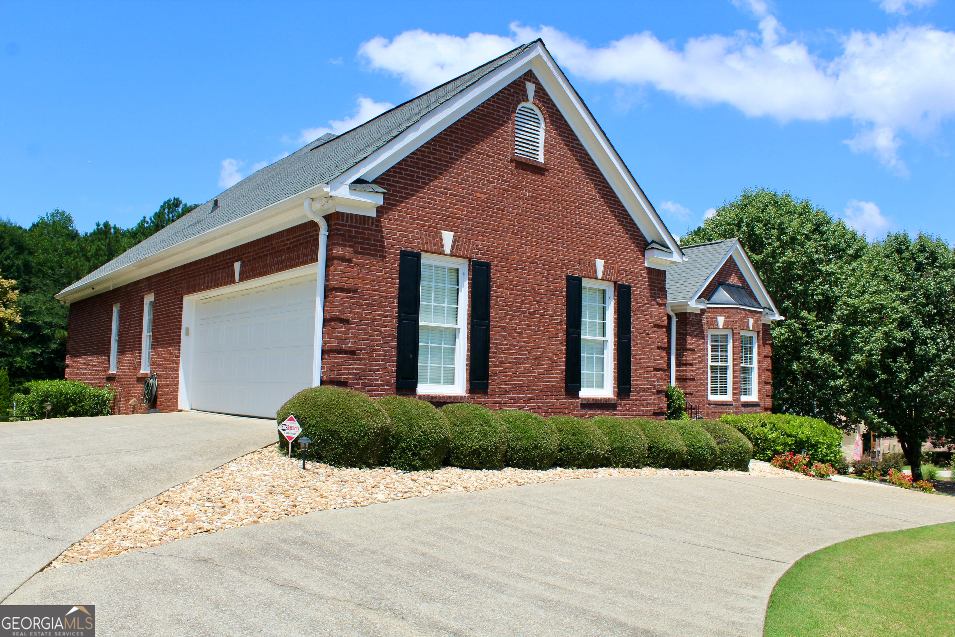 628 Wellington DR