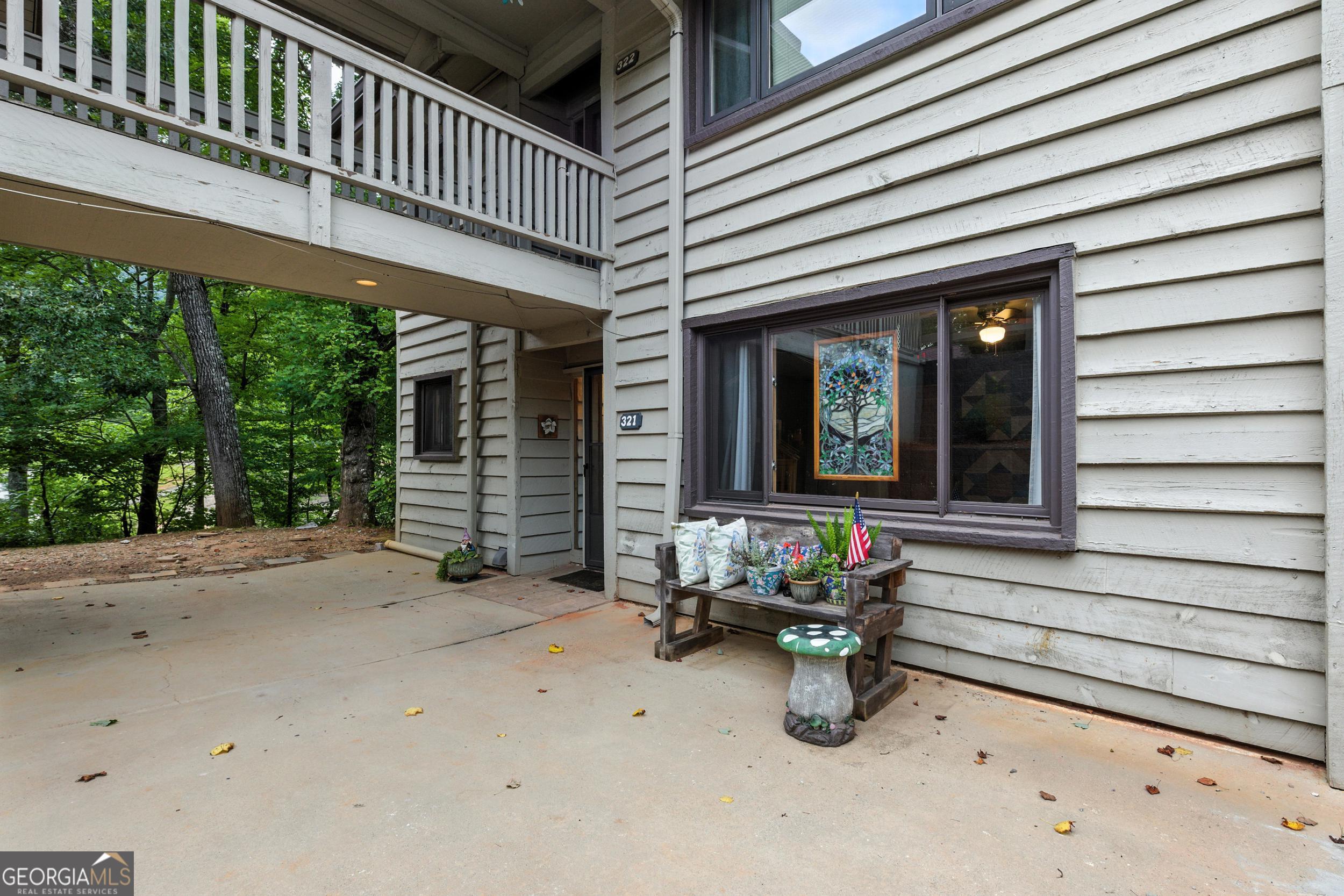 !!$5,000 IN SELLER CONCESSIONS WITH ACCEPTABLE OFFER!! Welcome to your beautifully maintained furnished ground-level corner unit in Kings Point, nestled within the desirable Kingwood Golf & Winery Resort. This charming condo is the perfect fit-whether you're seeking a peaceful full-time residence, a weekend getaway, or a savvy investment opportunity in the scenic North Georgia Mountains. You will find two spacious bedrooms, including a master suite with direct access to the back patio-ideal for enjoying your morning coffee or relaxing after a day of exploring. Cozy up in the living room beside the stone fireplace during cool mountain evenings or take in the tranquil golf course views from your private patio. Kings Point residents enjoy exclusive access to a private pool, dog trail, and community gathering areas. Optional resort membership unlocks even more amenities, including golf, spa, and dining options. Whether you're looking to unwind, entertain, or earn passive income, this inviting mountain condo offers comfort, convenience, and natural beauty-all in one stunning location.