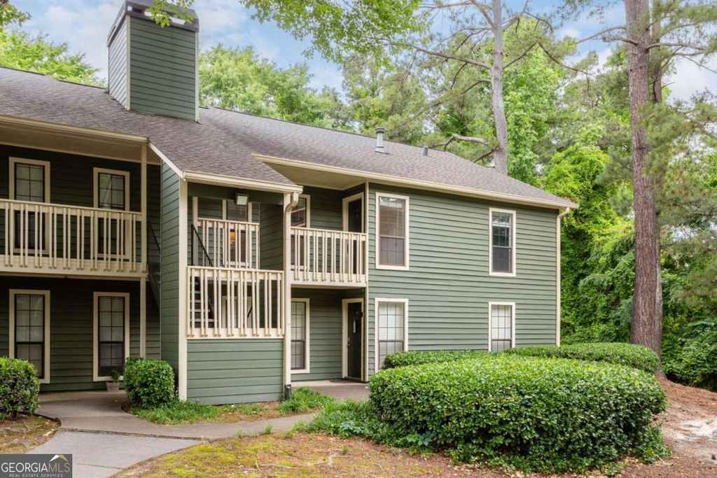 Photo of 2606 Vinings Central Drive SE, Atlanta, GA 30339 (MLS # 10765258)