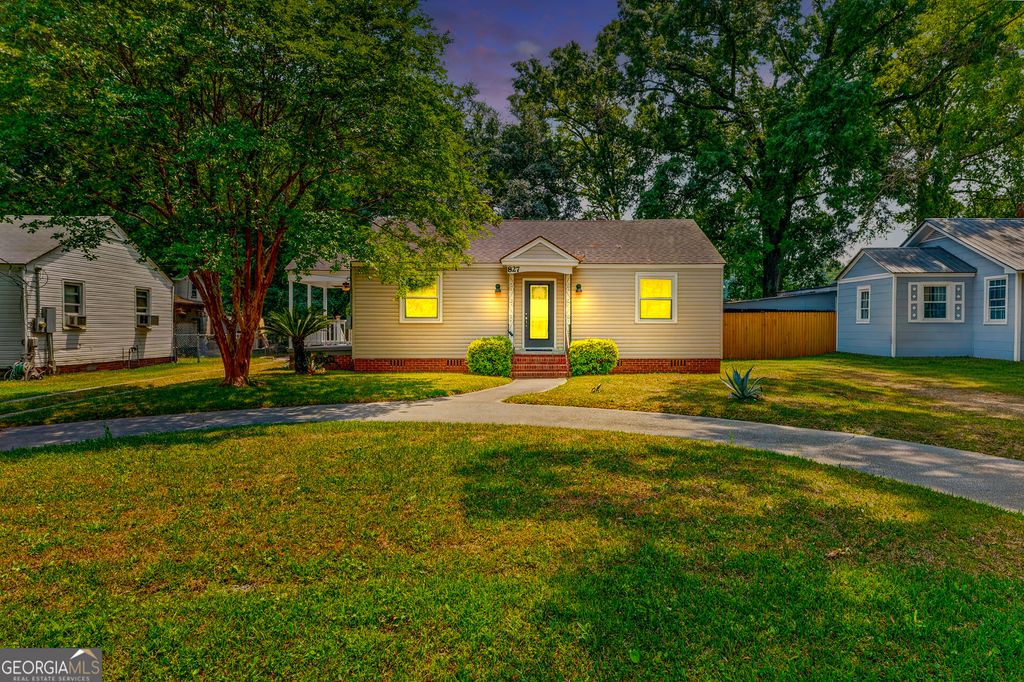 Photo of 827 Crossgate Road, Port Wentworth, GA 31407 (MLS # 10741329)