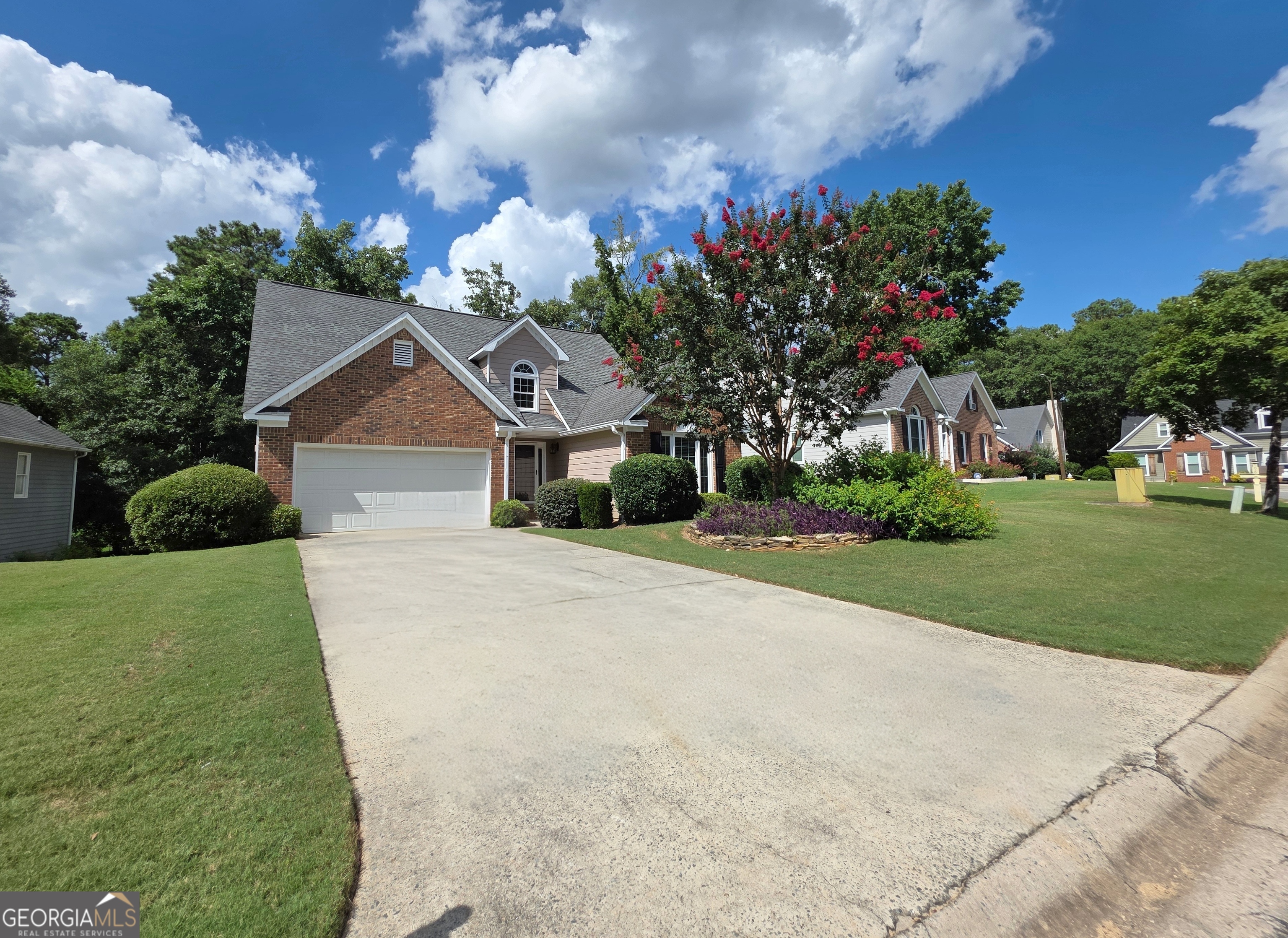 196 Springfield BLVD