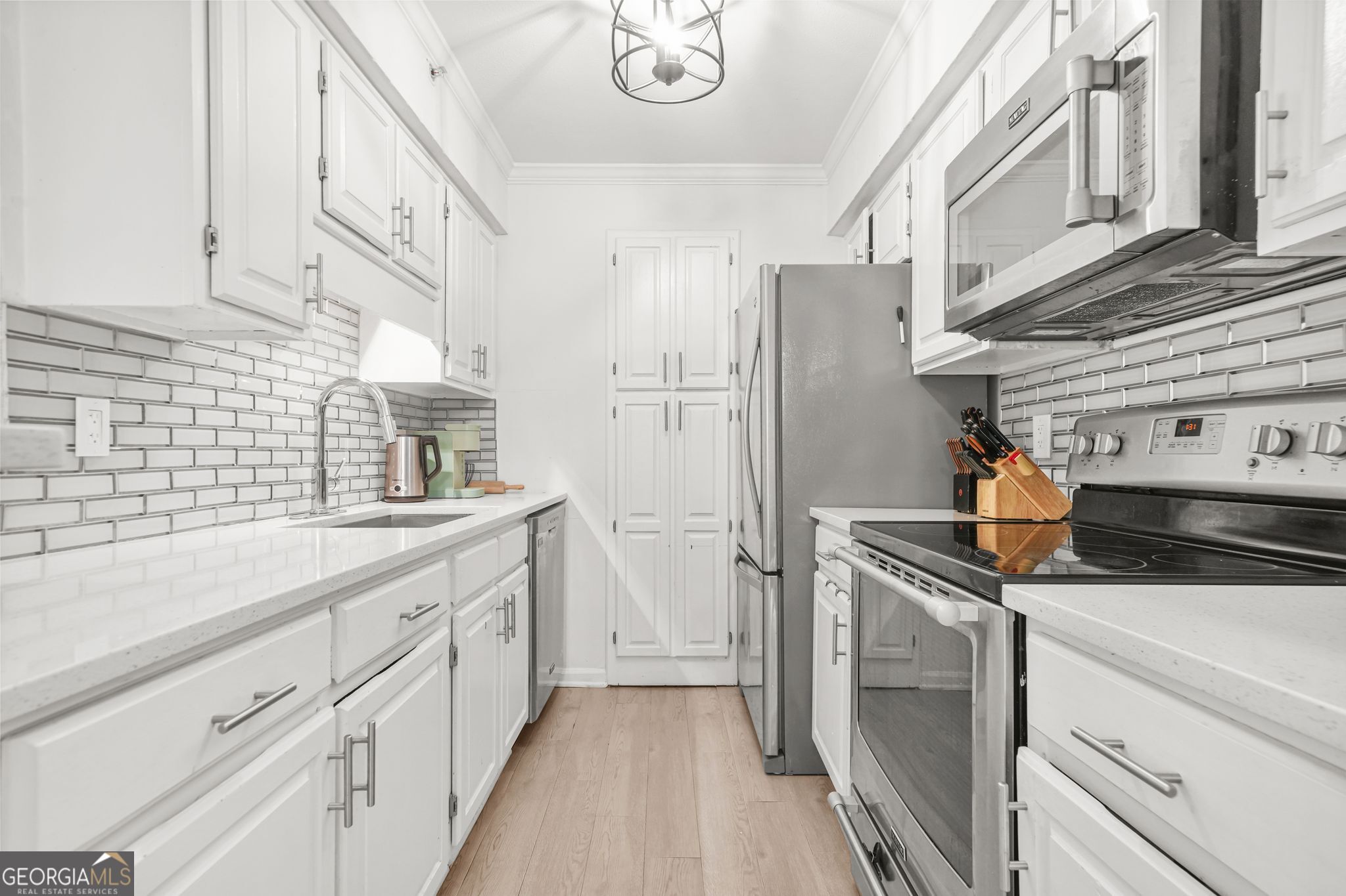 Atlanta, Georgia 30324, United States, 2 Bedrooms Bedrooms, ,2 BathroomsBathrooms,Residential,Active,158257