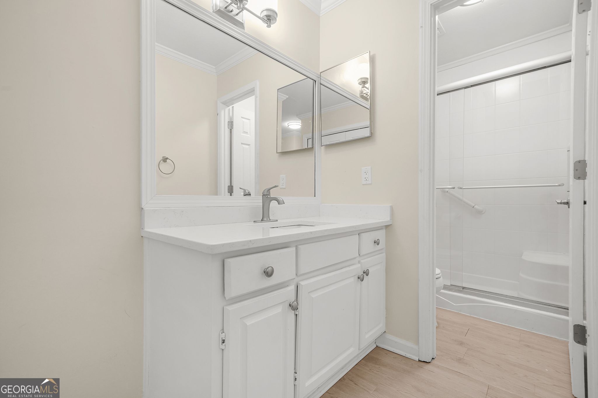 Atlanta, Georgia 30324, United States, 2 Bedrooms Bedrooms, ,2 BathroomsBathrooms,Residential,Active,158257