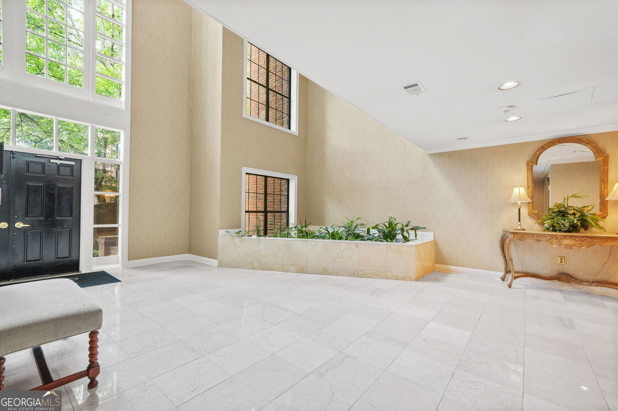 Atlanta, Georgia 30324, United States, 2 Bedrooms Bedrooms, ,2 BathroomsBathrooms,Residential,Active,158257