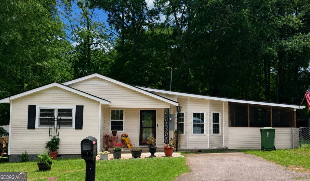 Photo of 202 Bryan Street W, Bremen, GA 30110 (MLS # 10771107)