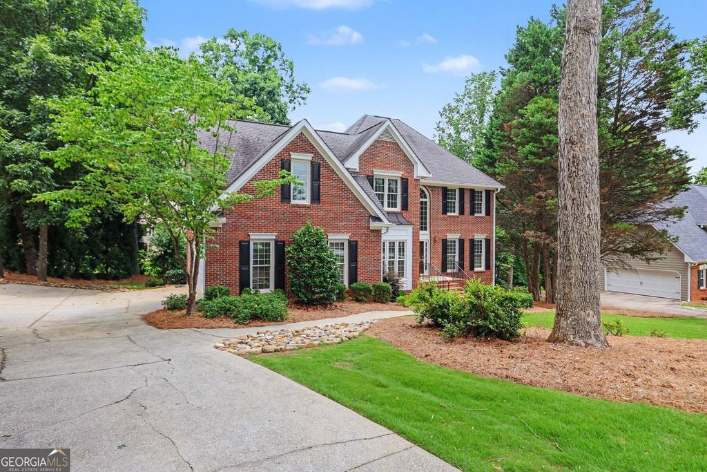 Photo of 5008 CHAPEL LAKE Circle, Douglasville, GA 30135 (MLS # 10794370)