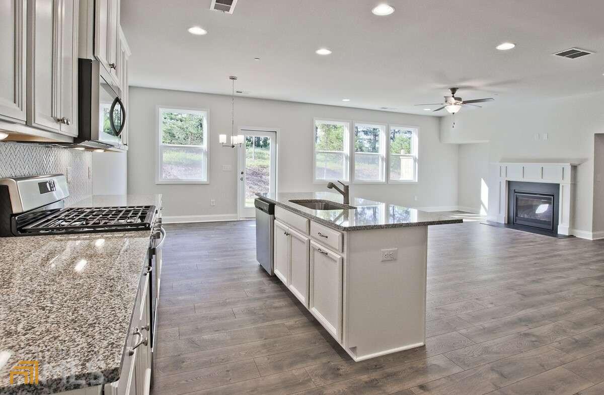 Addison Point - Residential